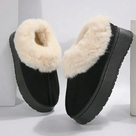 Black Casual Women's Suede Shearling Ankle Moccasins - Picture 2 of 9